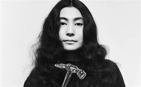 Piano Piece for Yoko Ono -  Bir Avant-Garde Şaheseri: Sessizliğin ve Yapısökümünün Şarkısı